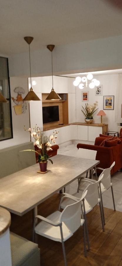 liège 4420 rue jean Jaurès 45 grande maison joyeuse avec terrasse 30m2 pour 8 personnes maximum Saint-Nicolas  Esterno foto