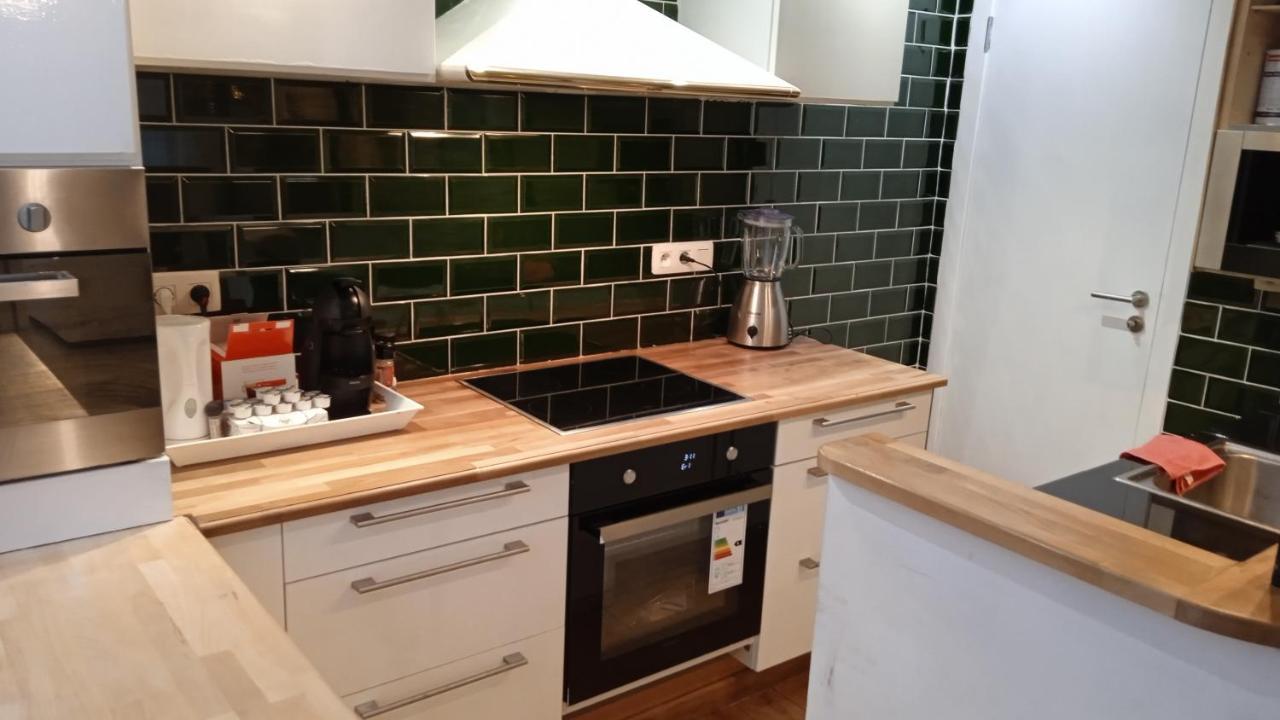 liège 4420 rue jean Jaurès 45 grande maison joyeuse avec terrasse 30m2 pour 8 personnes maximum Saint-Nicolas  Esterno foto